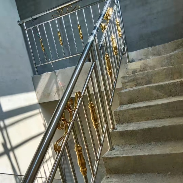 不锈钢楼梯护栏